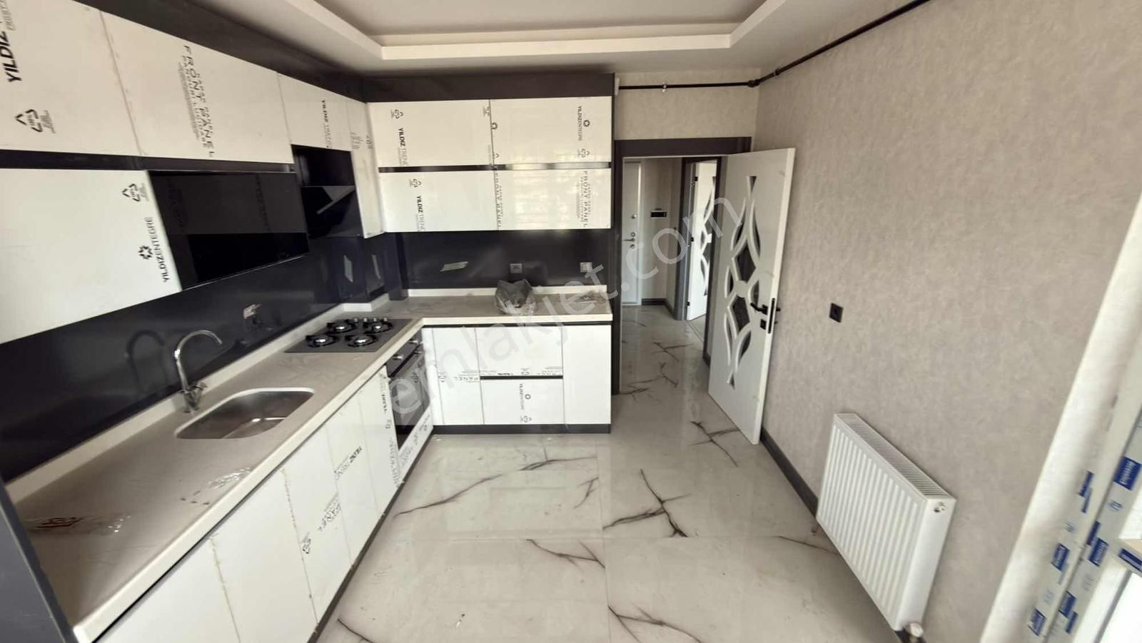 Çetin Emlaktan Saraycıkta Bulvar Üzerinde Ebvn Banyolu 2+1 Daire - Görsel 24