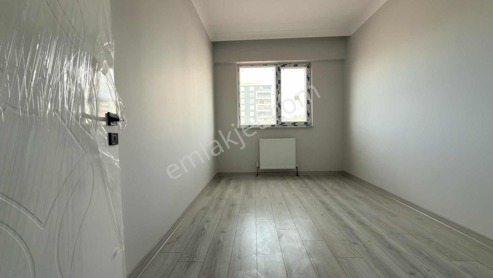 Çetin Emlaktan Saraycıkta Bulvar Üzerinde Ebvn Banyolu 2+1 Daire - Görsel 22