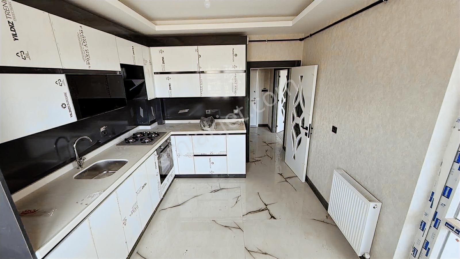 Çetin Emlaktan Saraycıkta Bulvar Üzerinde Ebvn Banyolu 2+1 Daire - Görsel 12