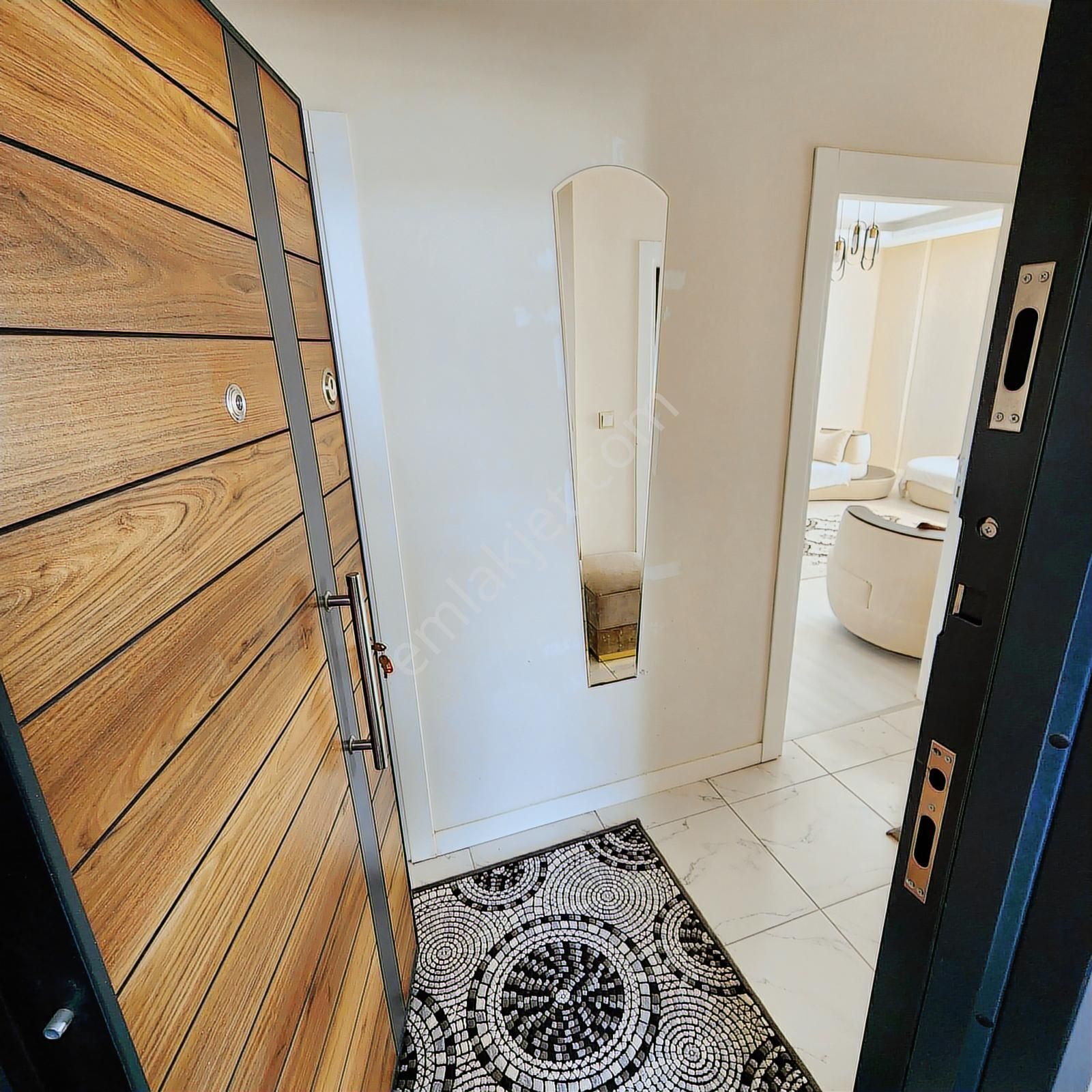 Antalya, Kepez De Tramvaya Çok Yakın 4 Cepheli Kiralık 3+1 Daire - Görsel 26