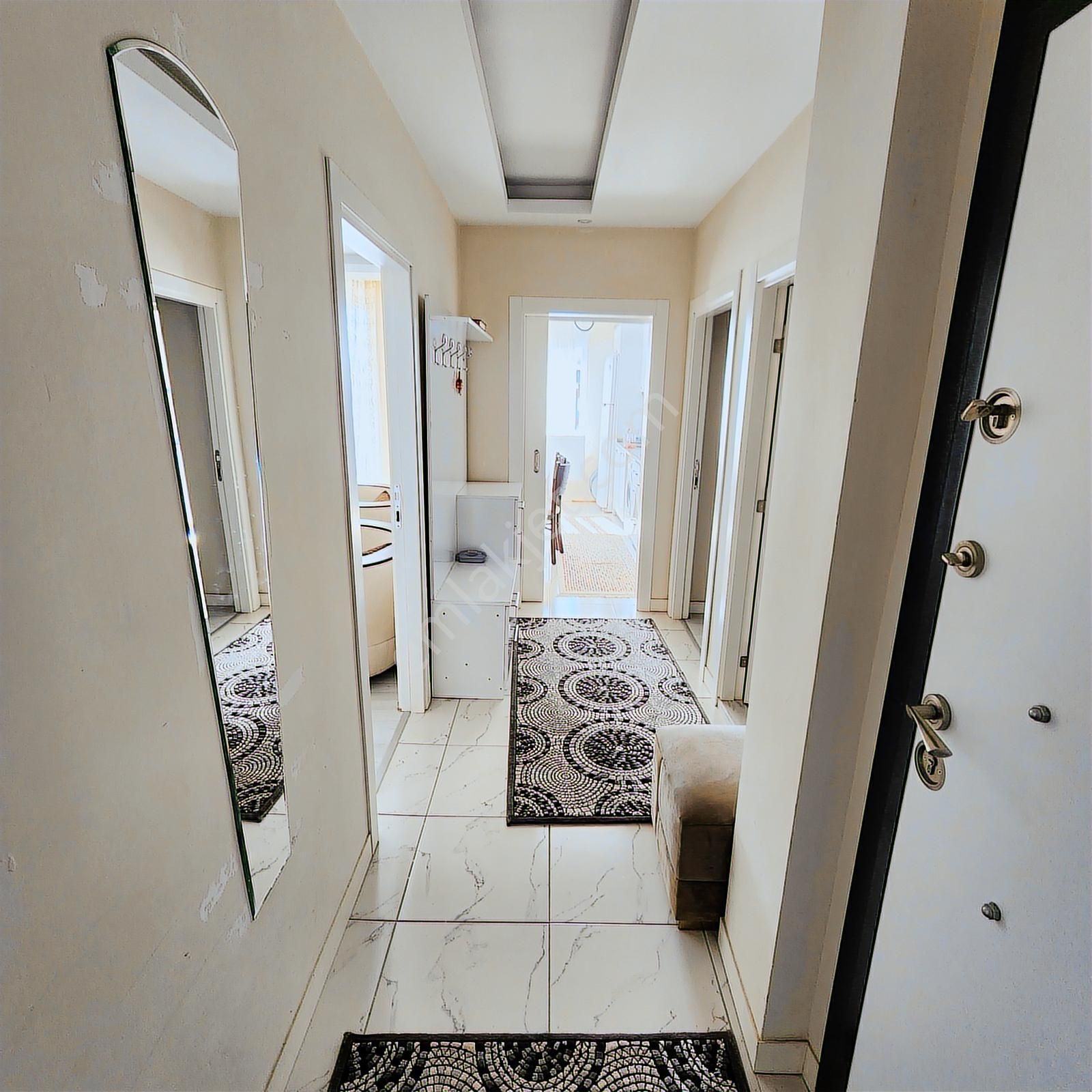 Antalya, Kepez De Tramvaya Çok Yakın 4 Cepheli Kiralık 3+1 Daire - Görsel 33