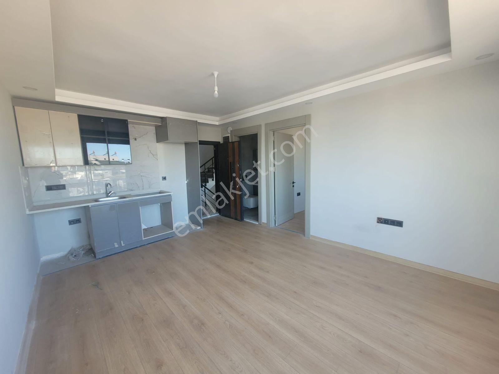 Varsak Demirel Mah. Havuzlu 1+1satilik Daire 3/3 Asansörlü - Görsel 11