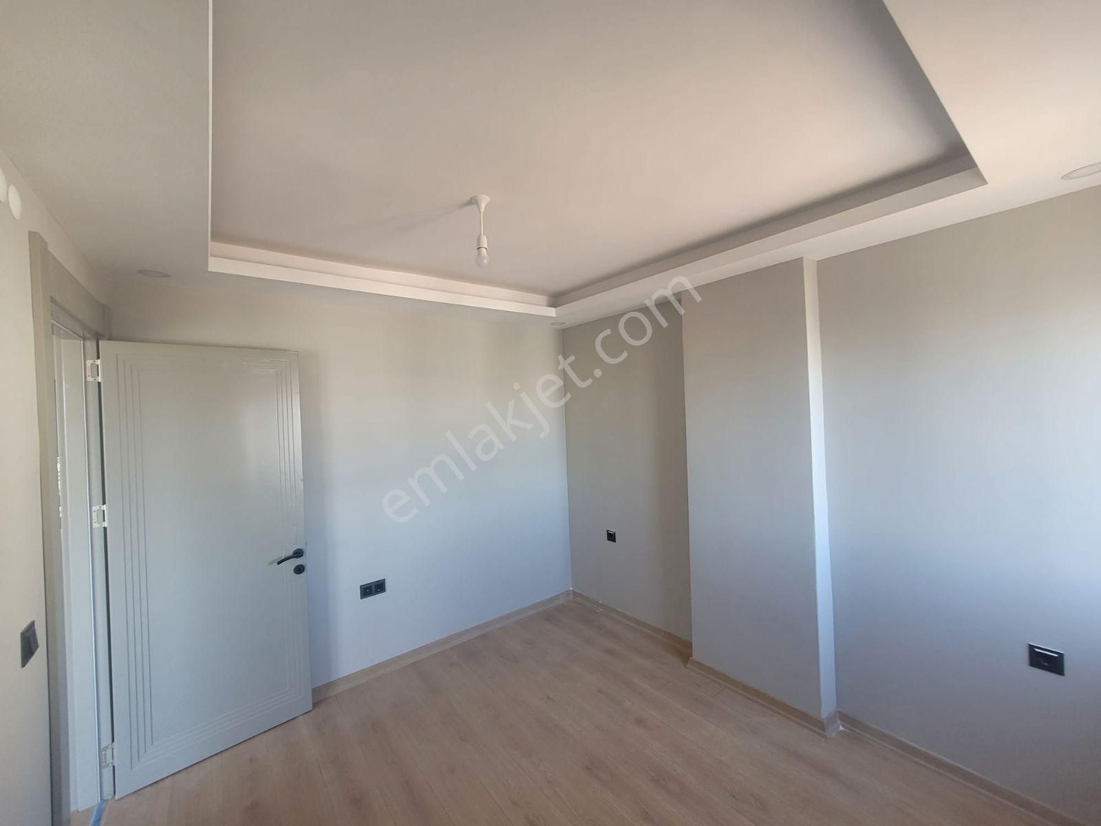 Varsak Demirel Mah. Havuzlu 1+1satilik Daire 3/3 Asansörlü - Görsel 13