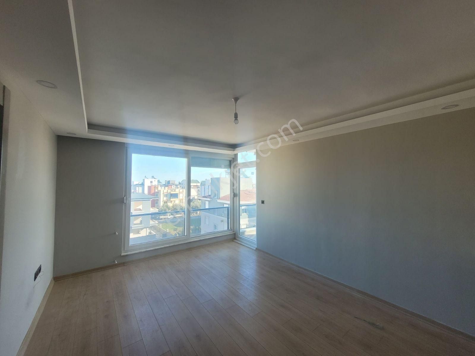 Varsak Demirel Mah. Havuzlu 1+1satilik Daire 3/3 Asansörlü - Görsel 6