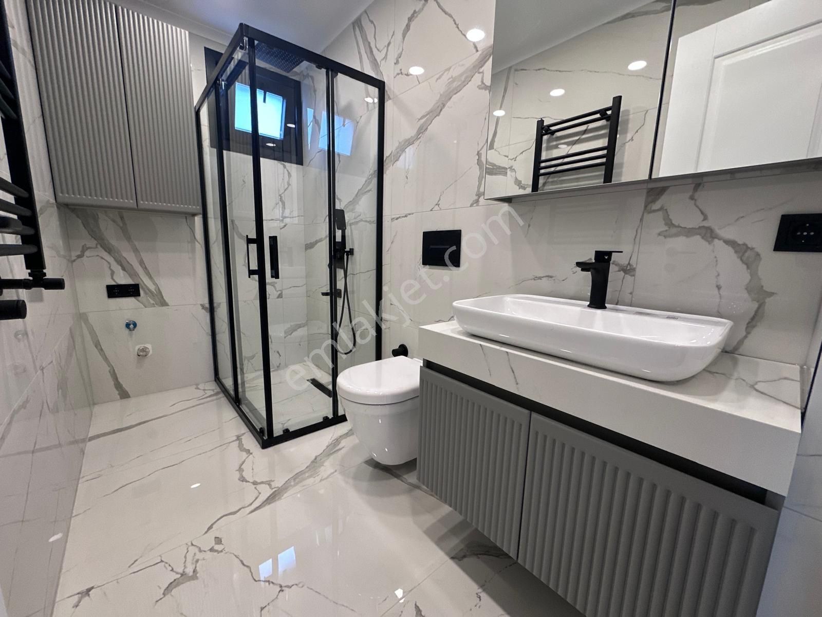 Oyuncak Müzesine Komşu Havuzlu Balkonlu Net 78m2 2+1 - Görsel 14