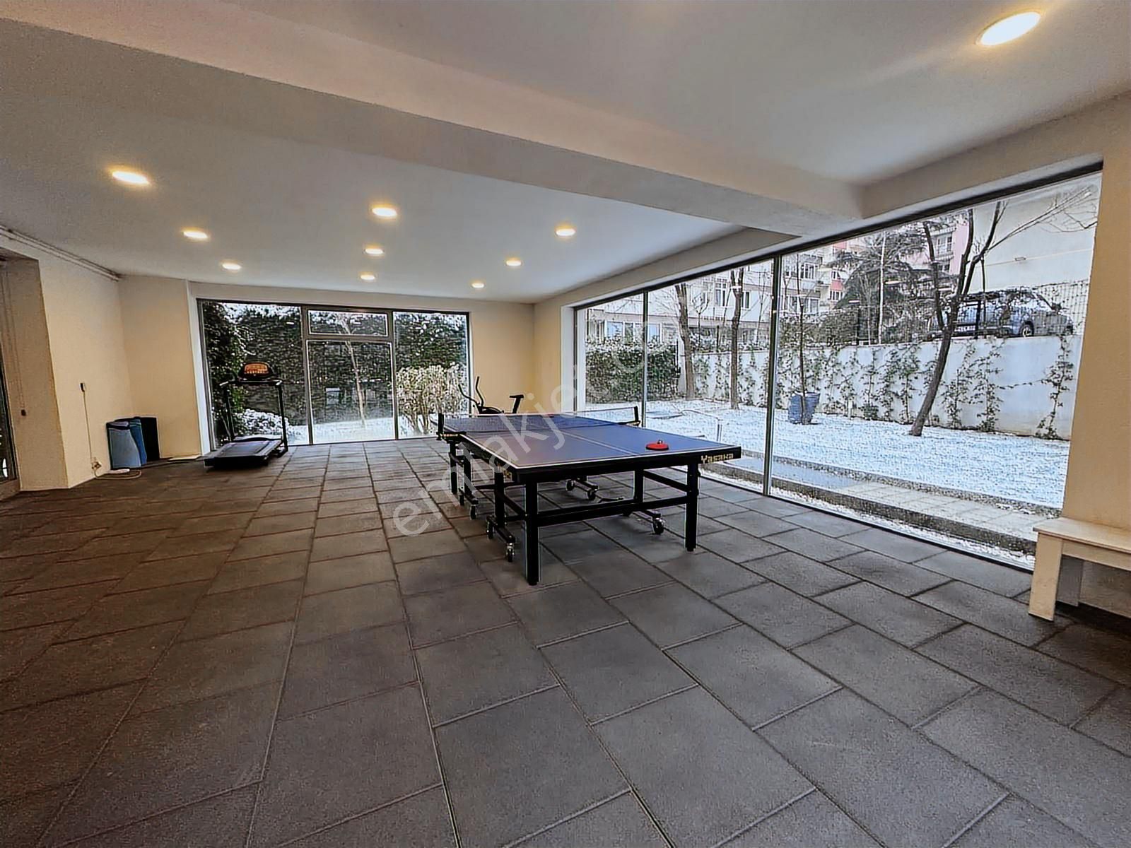 Oyuncak Müzesine Komşu Havuzlu Balkonlu Net 78m2 2+1 - Görsel 27