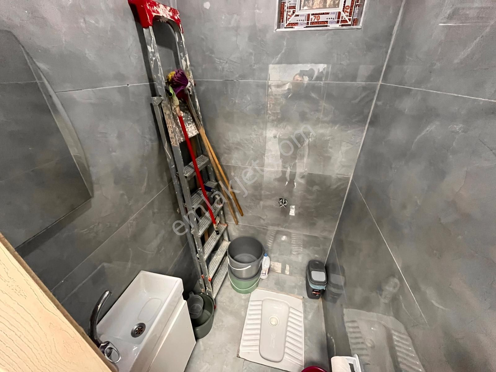 Ankara Kazanç'tan Pınarbaşında Zafer İçyer Cad. Yakını Koşuyolu Cepheli Full Yapılı Kiralık Dükkan - Görsel 34