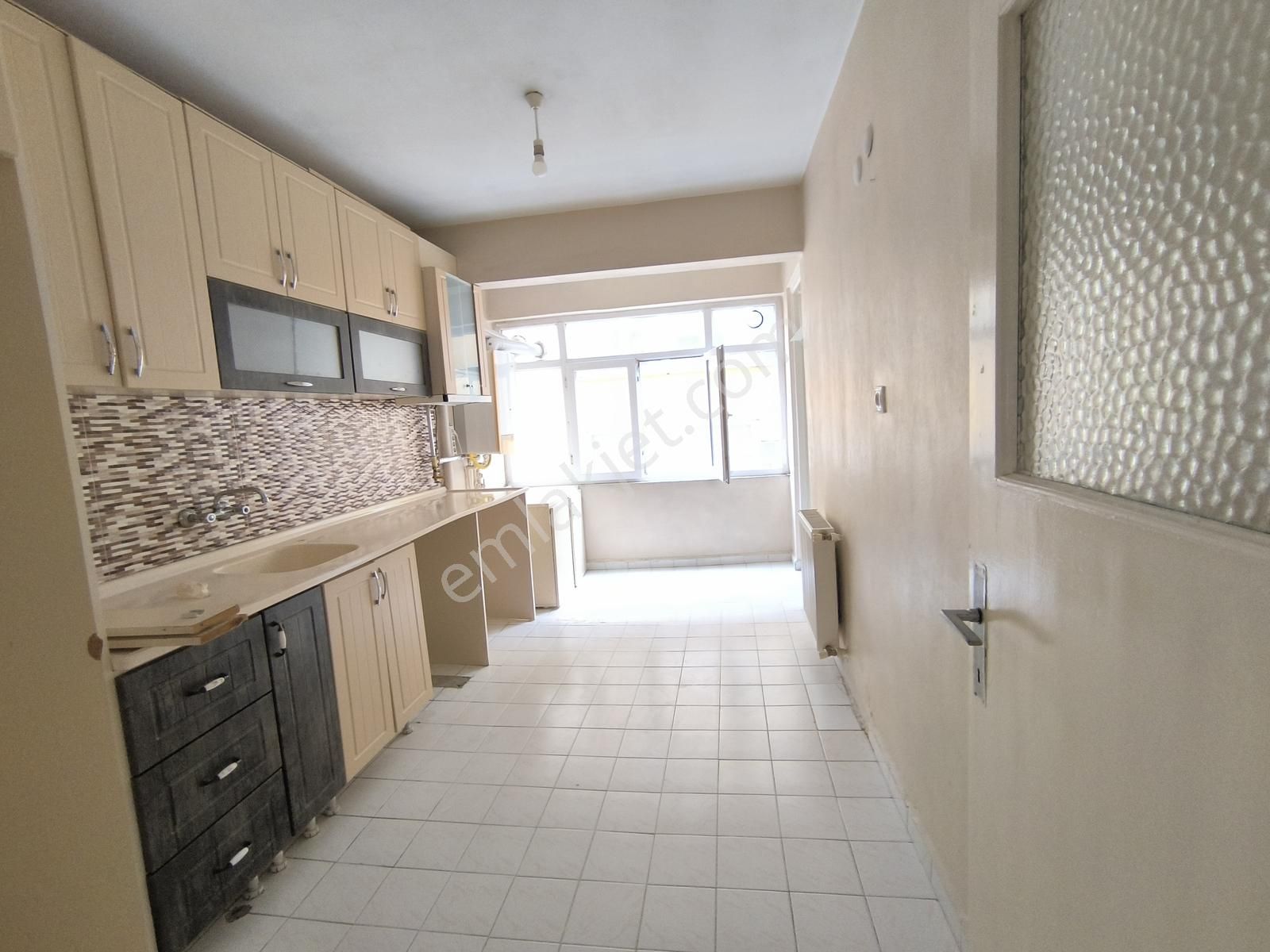 Bahçelievler Çobançeşmede Merkezi Konumda Satılık 3+1 Daire - Görsel 12