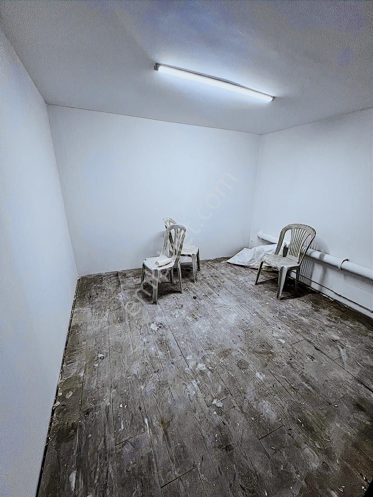 Kayışdagı Merkezde Şenol Sokak'da Kiralık 180 M2 Depo - Görsel 9