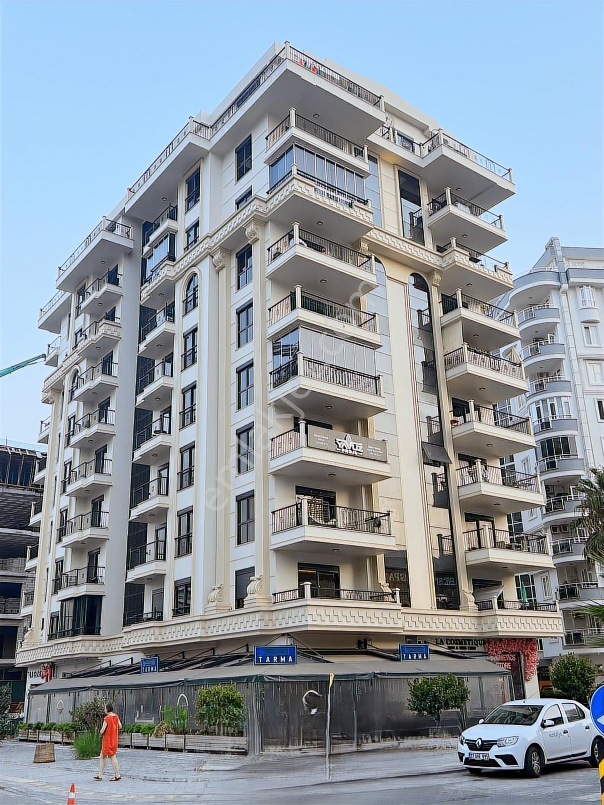 Citadel Residence Mahmutlar'da Lüks Dubleks Daire