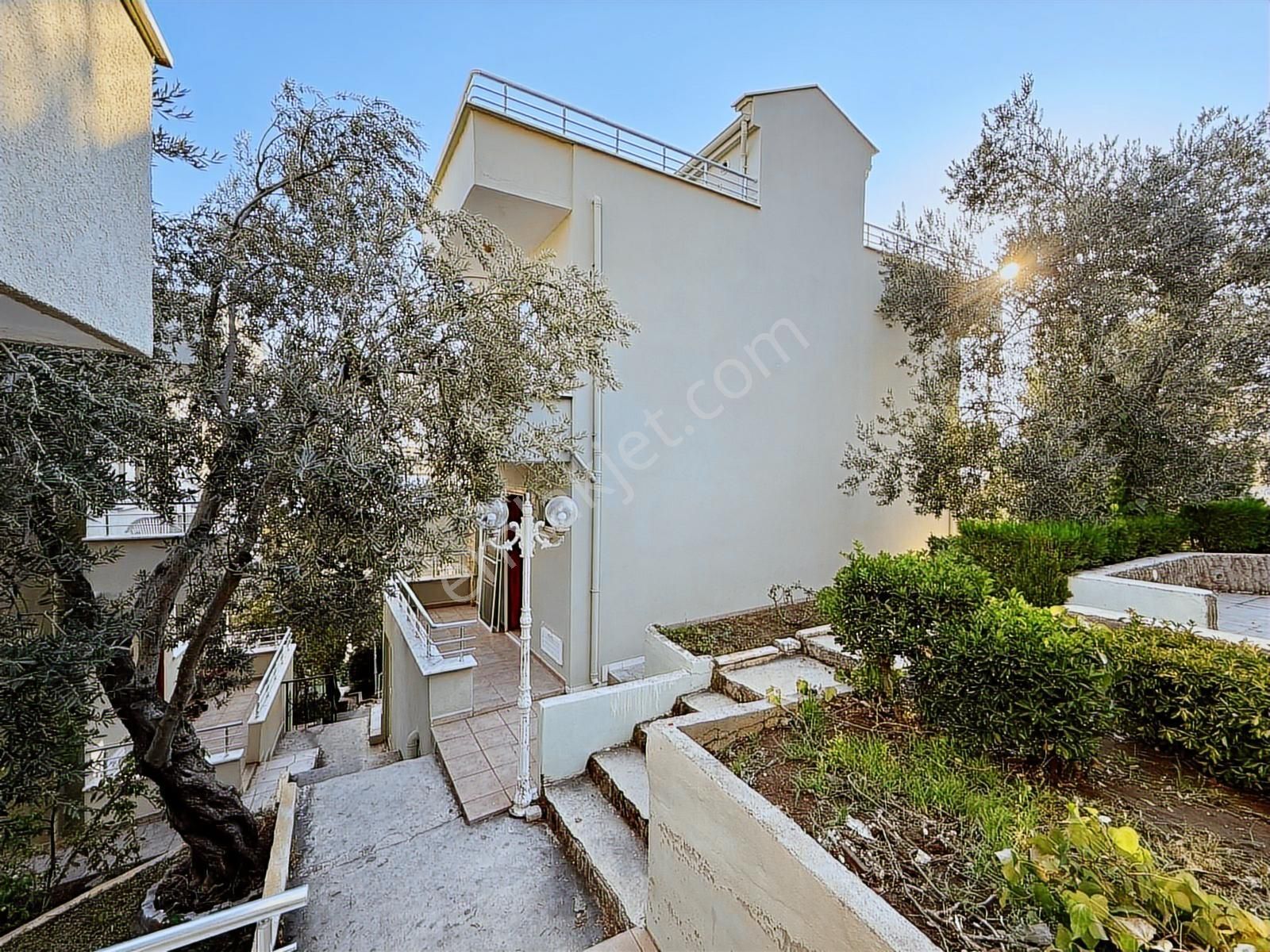 Altınolukta Site İçerisinde Satılık 2+1 Villa - Görsel 31