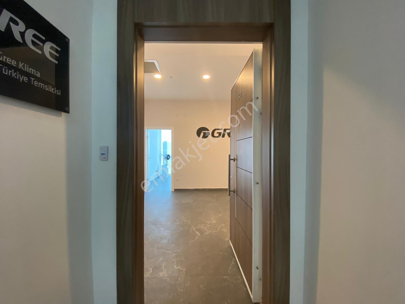 Çukurambar Plazada 12.kat Yapılı 3+1 100 M2 Kiralık Ofis - Görsel 6