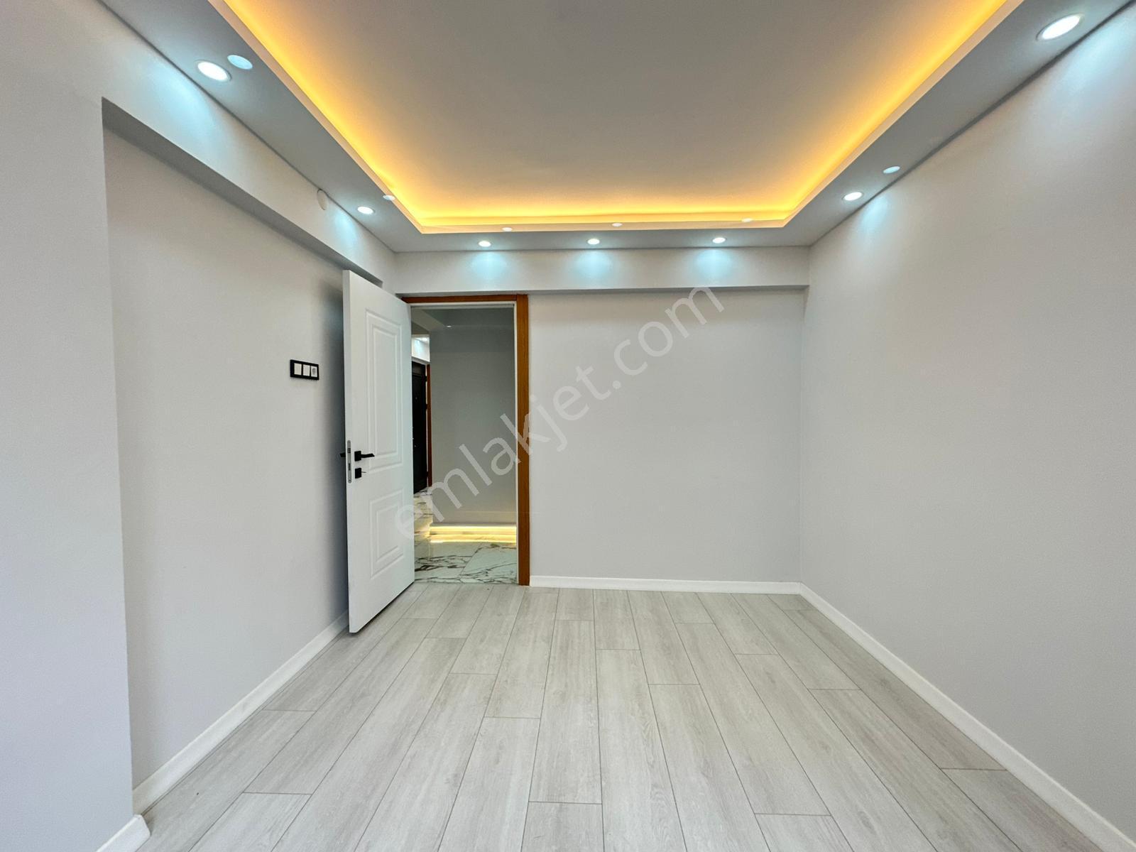 Manisa Katlı Otopark Cvr 3+1 Lüx Tadilatlı Aradığınız Satılık - Görsel 15