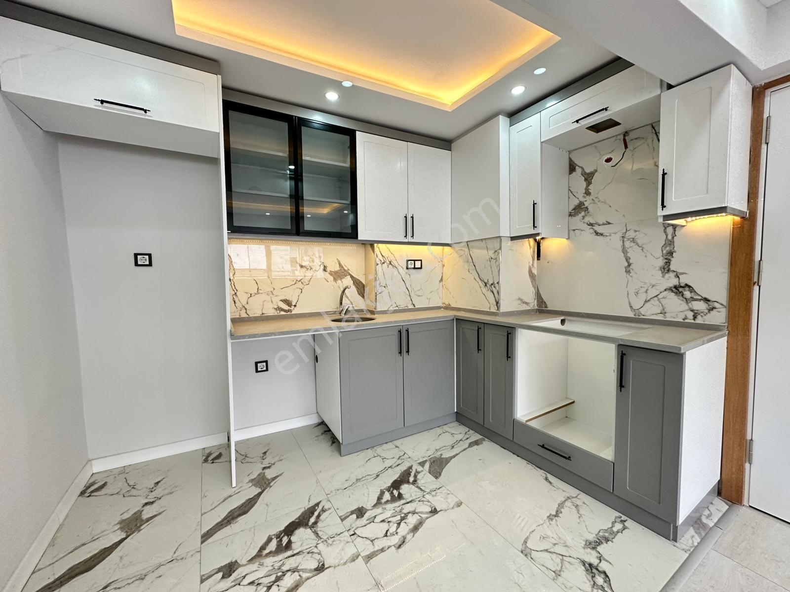 Manisa Katlı Otopark Cvr 3+1 Lüx Tadilatlı Aradığınız Satılık - Görsel 2