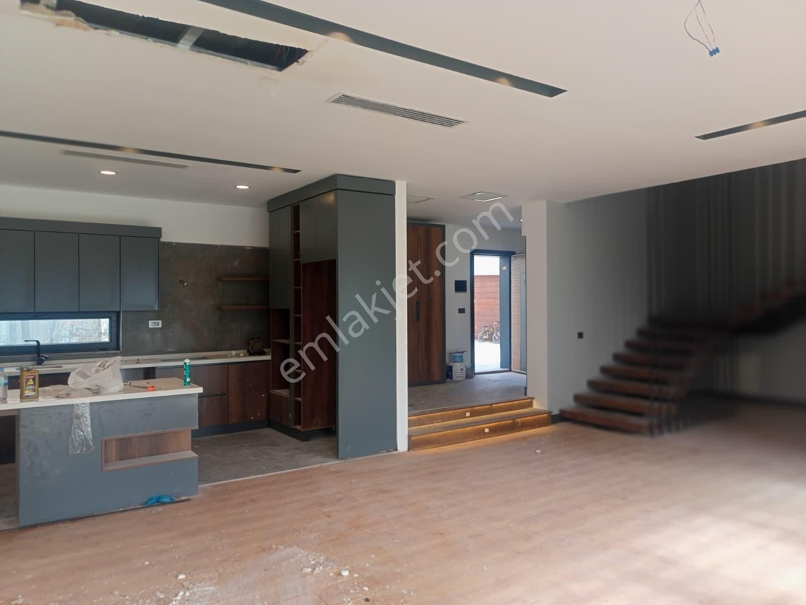 Kepez Odabaşı Satılık 5+1 Triblexs Villa - Görsel 30