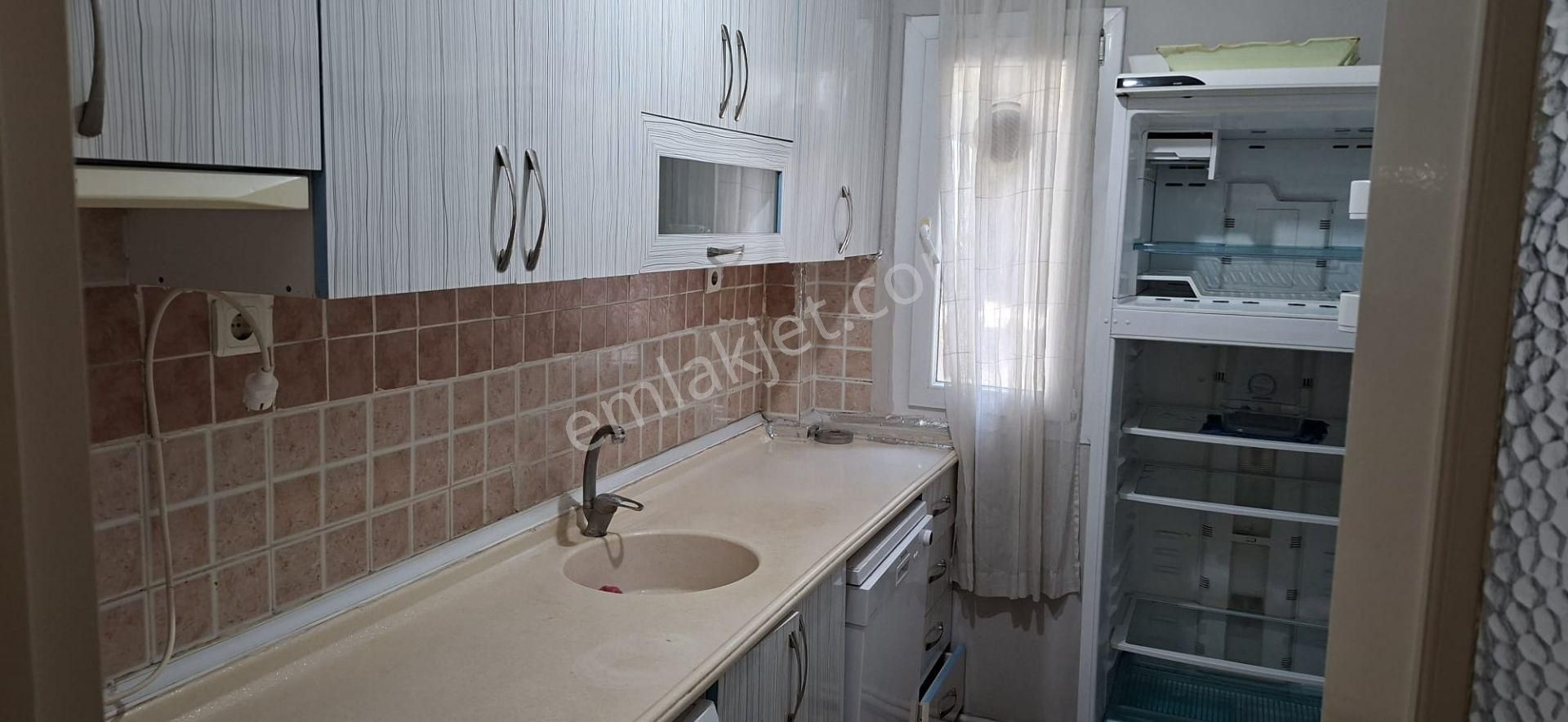 Bostanlıda Cadde Üzeri Eşyalı 2+1 Kiralık Daire - Görsel 3