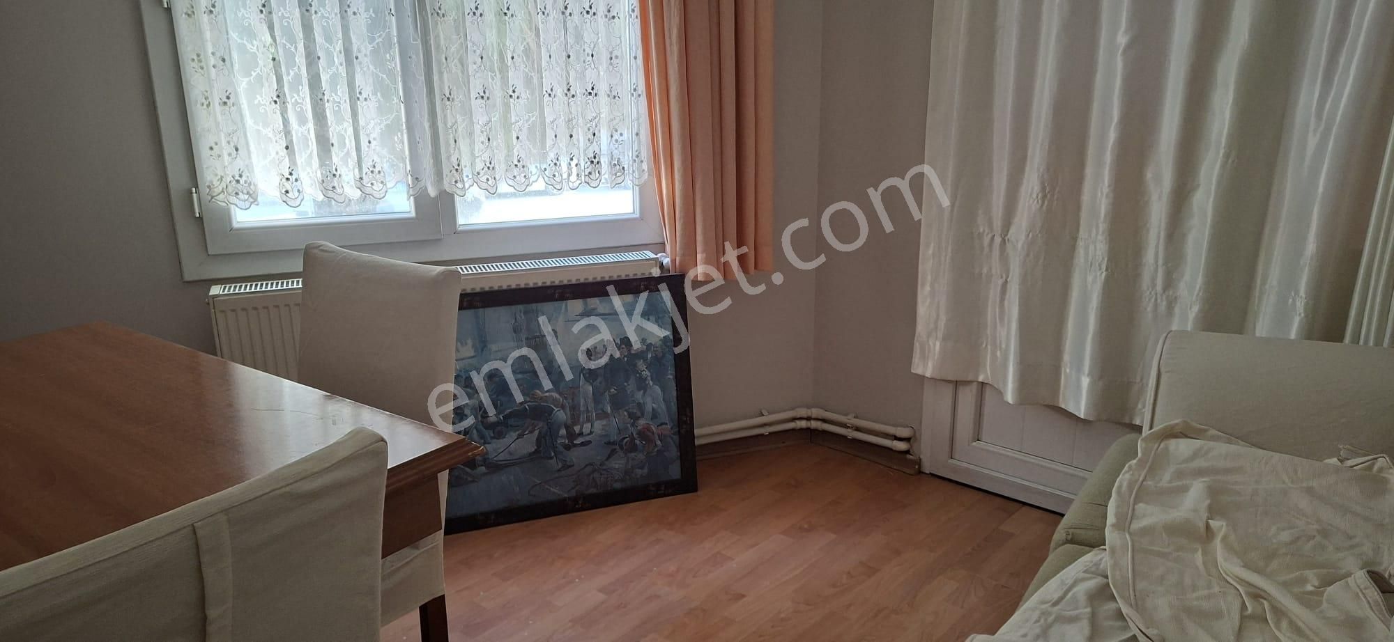Bostanlıda Cadde Üzeri Eşyalı 2+1 Kiralık Daire - Görsel 12
