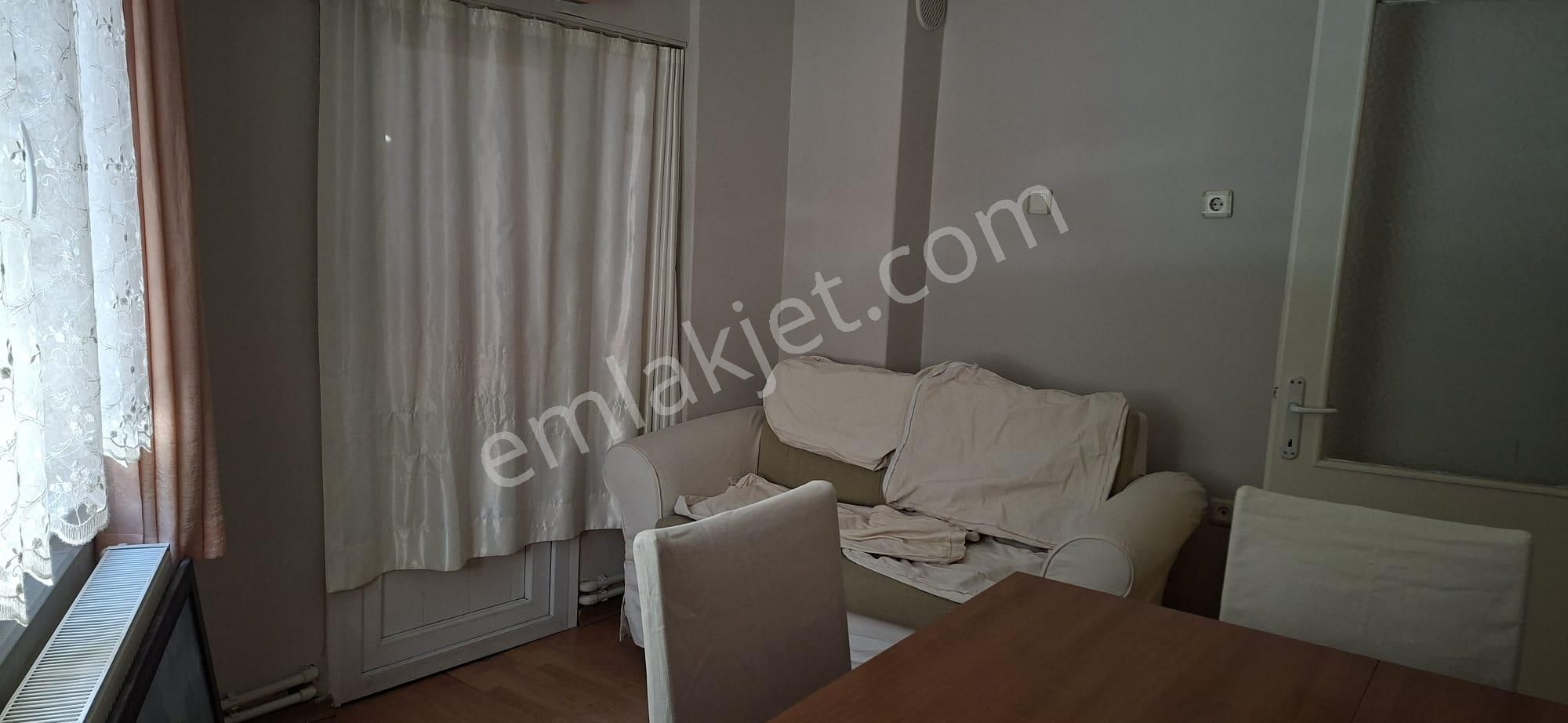 Bostanlıda Cadde Üzeri Eşyalı 2+1 Kiralık Daire - Görsel 13