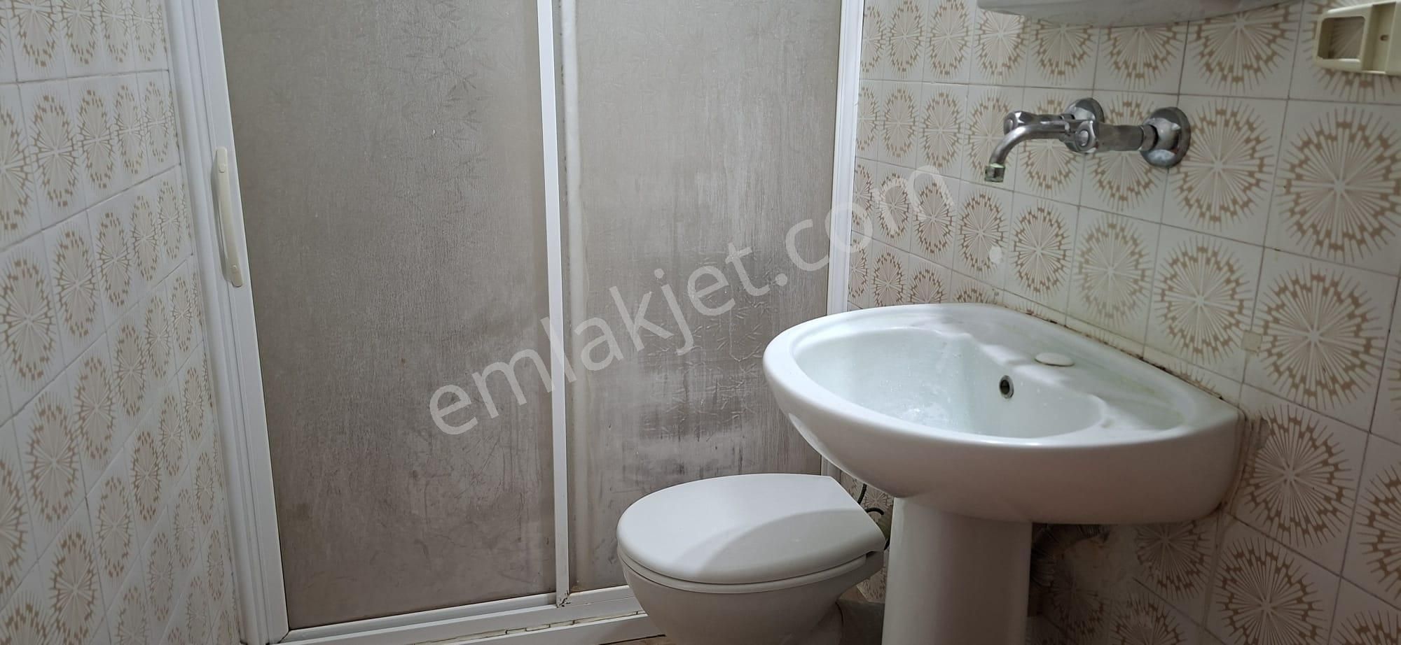 Bostanlıda Cadde Üzeri Eşyalı 2+1 Kiralık Daire - Görsel 19