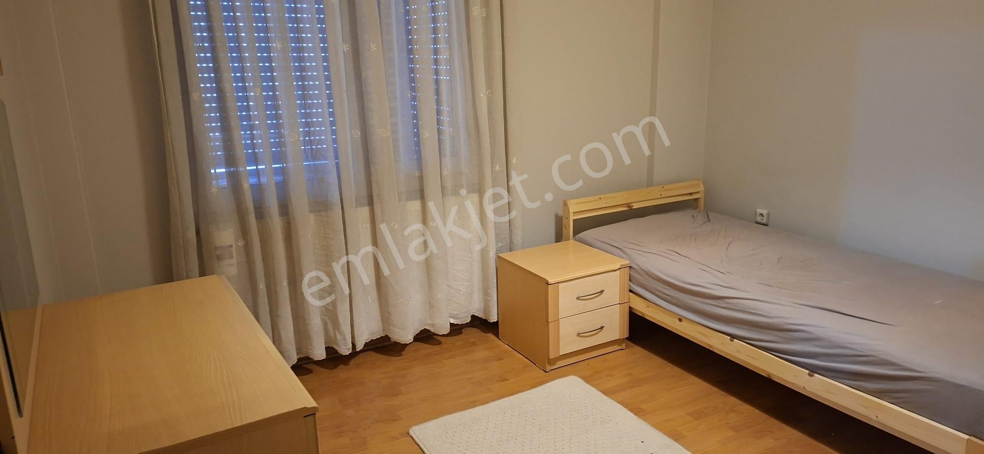 Bostanlıda Cadde Üzeri Eşyalı 2+1 Kiralık Daire - Görsel 16