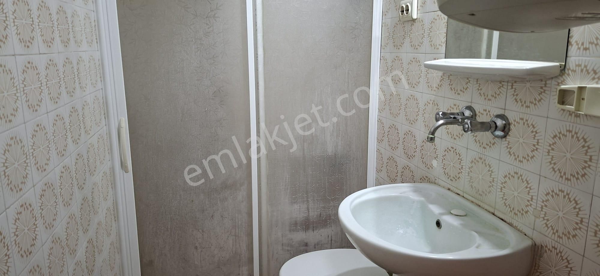 Bostanlıda Cadde Üzeri Eşyalı 2+1 Kiralık Daire - Görsel 21
