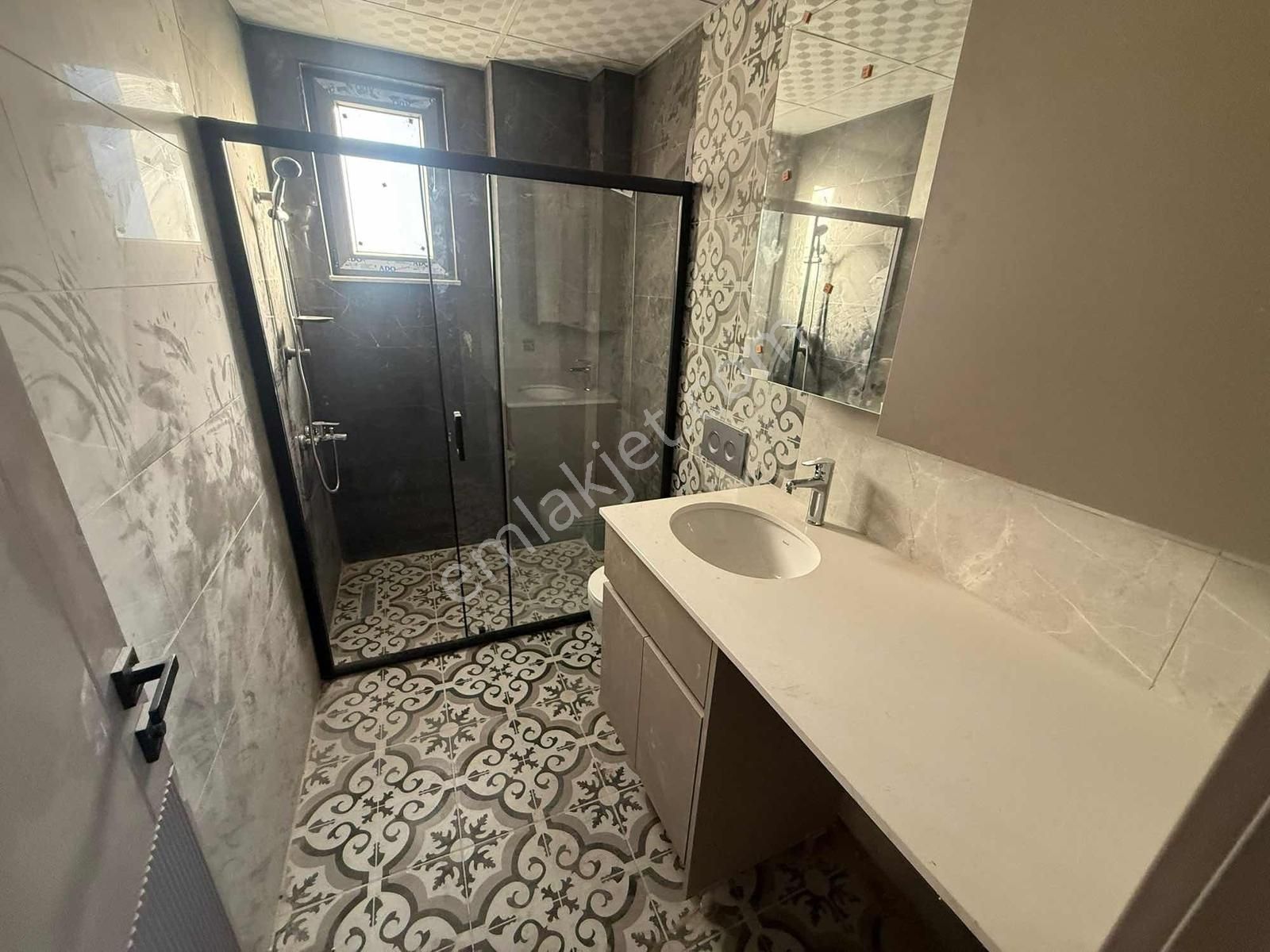 Kızıltoprakda Yatırımlık Kira Getirisi Yüksek 1.sınıf Katta - Görsel 3