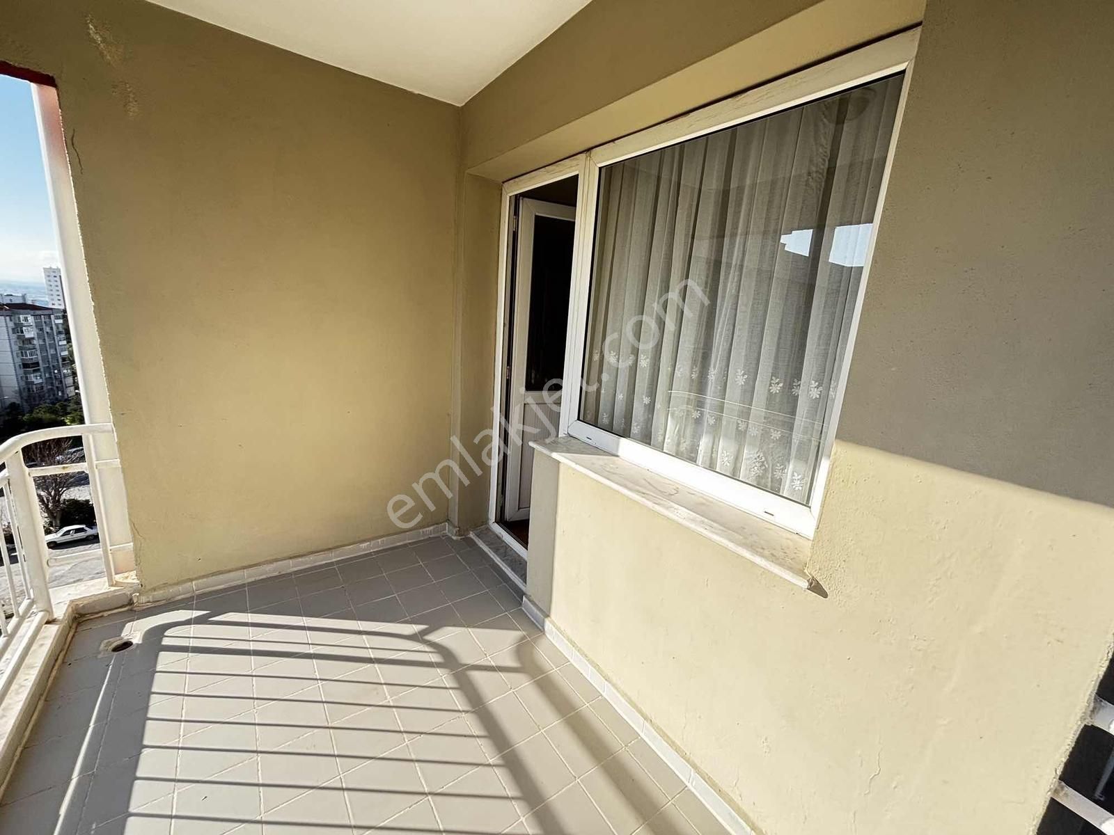 İzmir Çiğli Evka 5 Mh Kiralık Eşyalı 3+1 Daire Cb Ph - Görsel 11