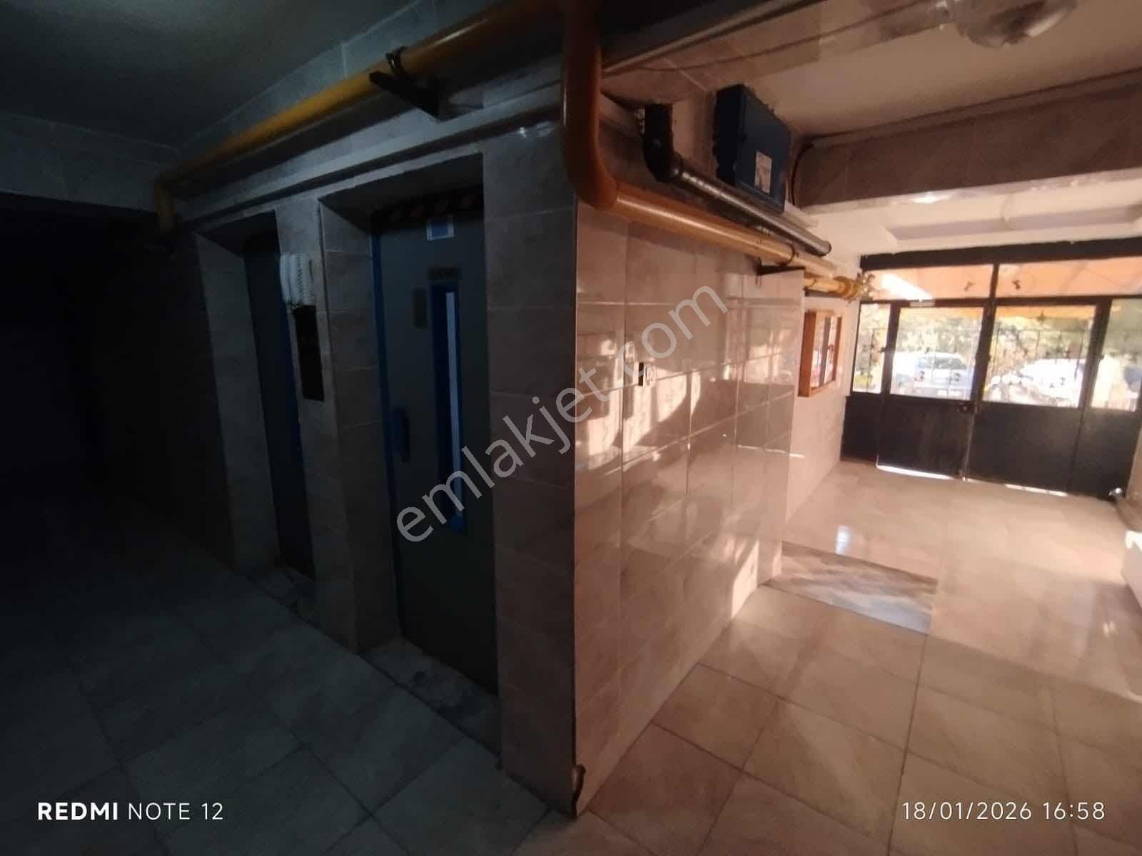 İzmir Çiğli Evka 5 Mh Kiralık Eşyalı 3+1 Daire Cb Ph - Görsel 15