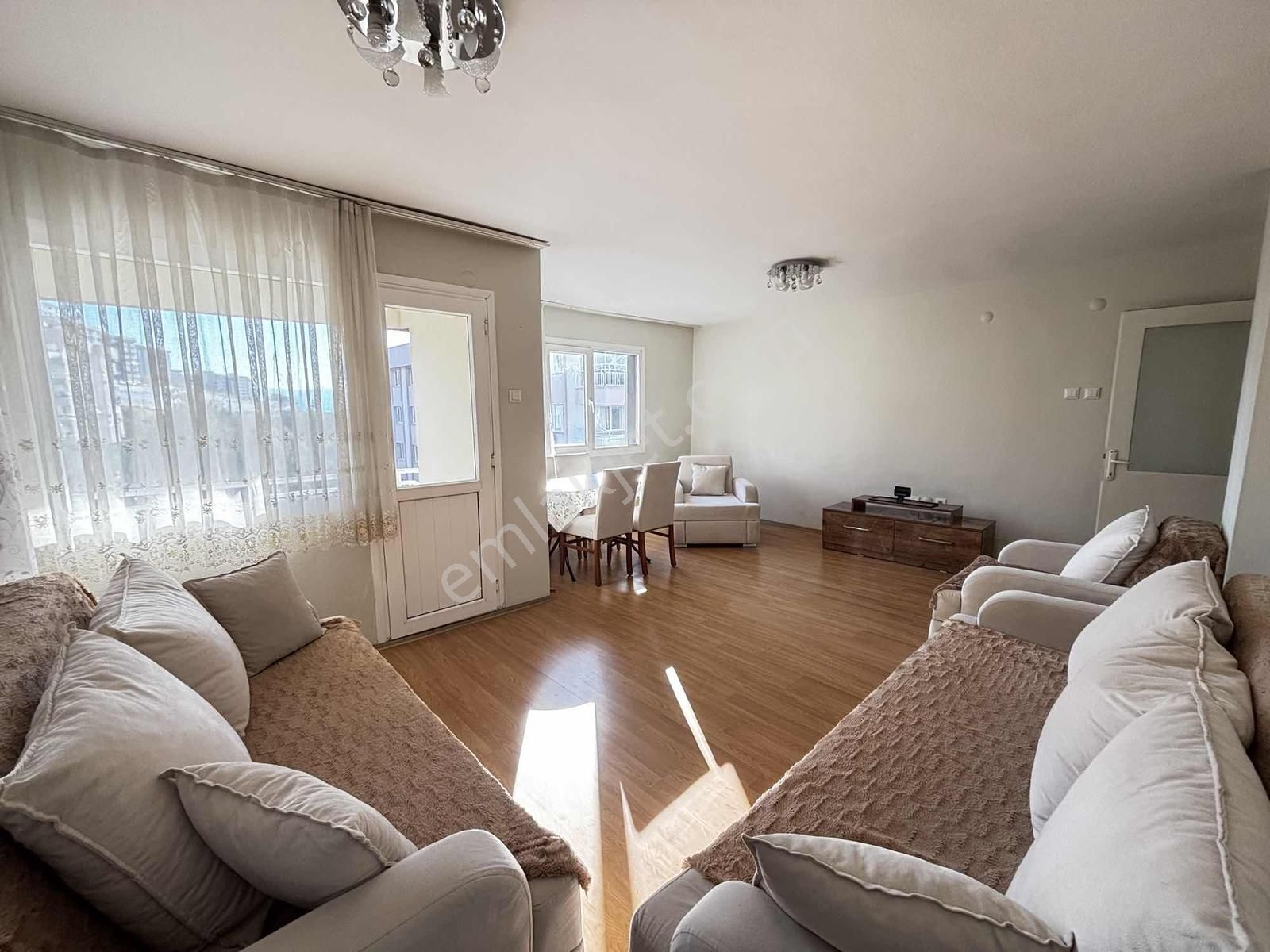 İzmir Çiğli Evka 5 Mh Kiralık Eşyalı 3+1 Daire Cb Ph - Görsel 3