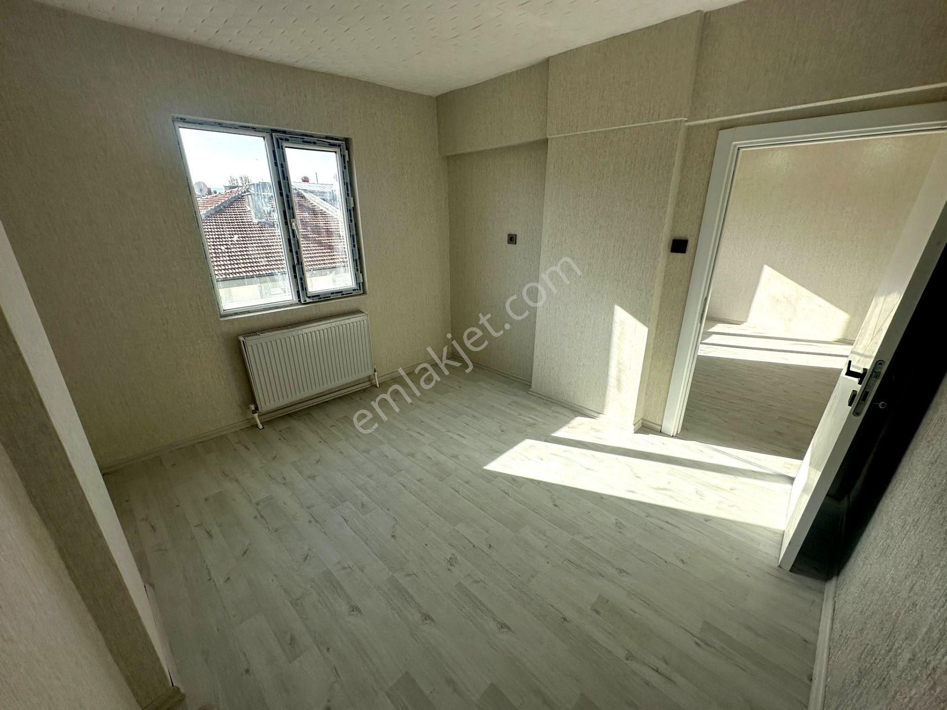 Emre Emlaktan Plevnede Merkezi Konumda Full Yapılı **boş** Satılık 3+1 Daire - Görsel 18