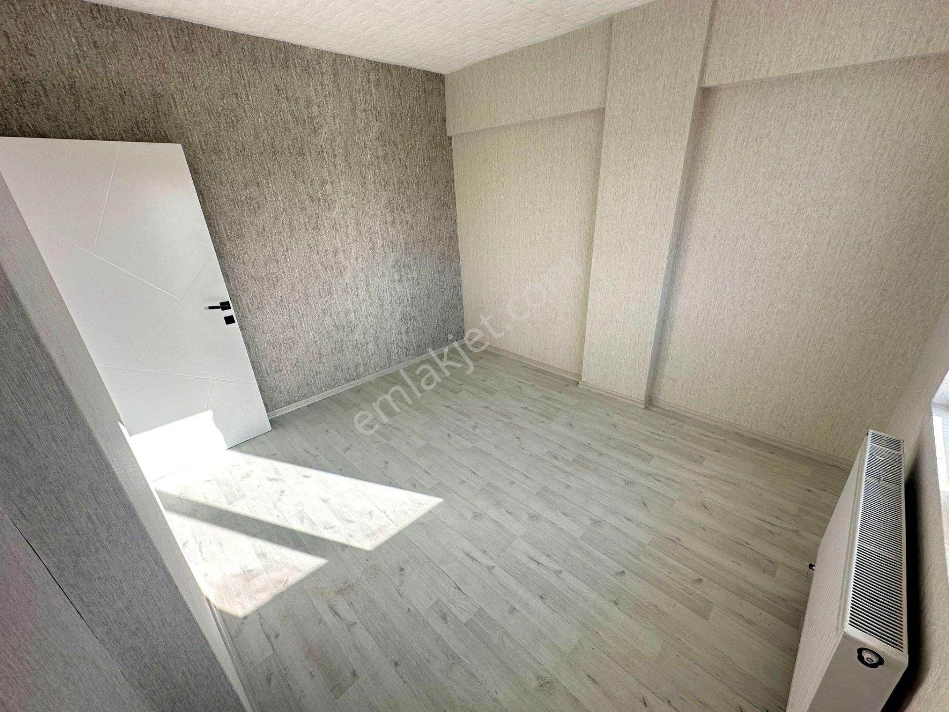 Emre Emlaktan Plevnede Merkezi Konumda Full Yapılı **boş** Satılık 3+1 Daire - Görsel 9