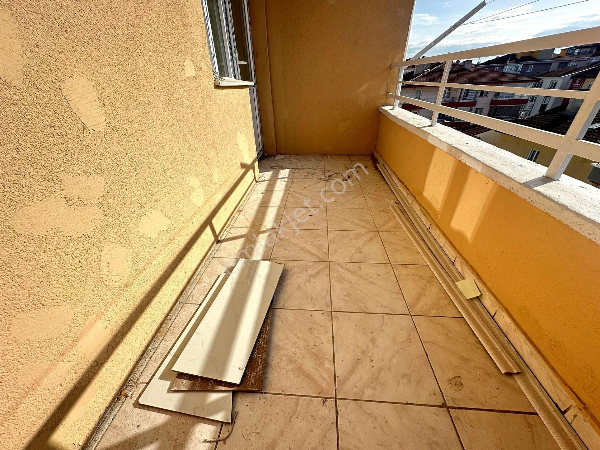 Emre Emlaktan Plevnede Merkezi Konumda Full Yapılı **boş** Satılık 3+1 Daire - Görsel 12