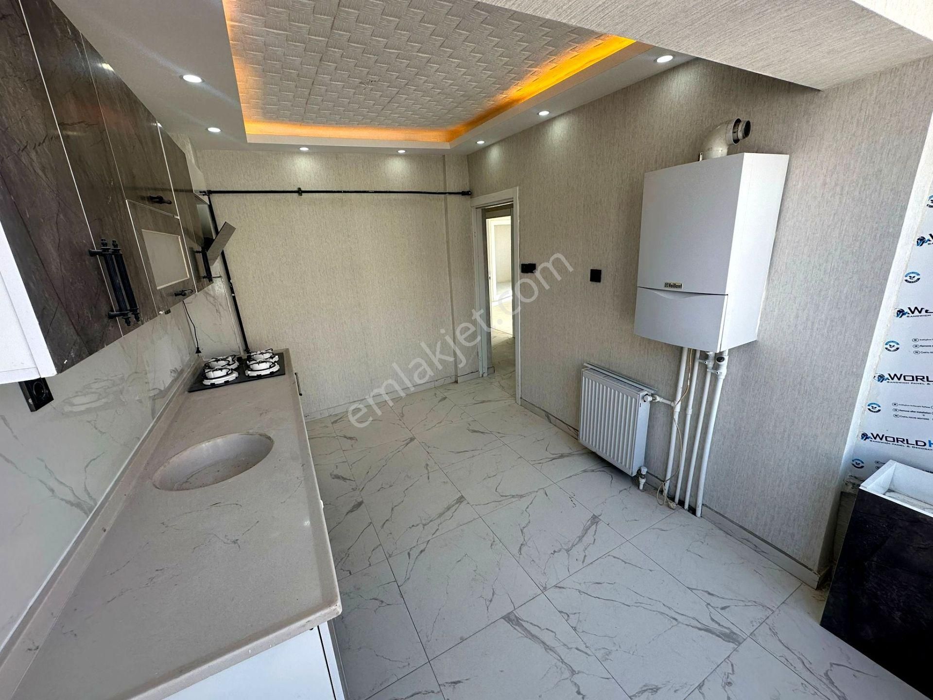 Emre Emlaktan Plevnede Merkezi Konumda Full Yapılı **boş** Satılık 3+1 Daire - Görsel 5