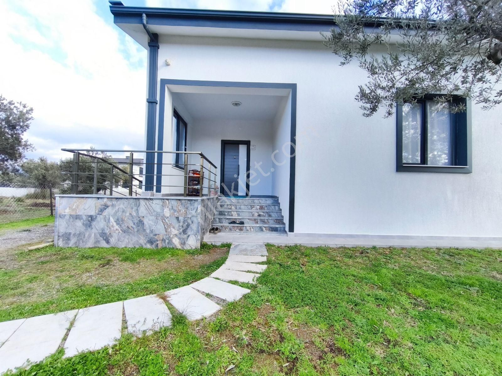 Akçay'da,1262 M2 Arsa İçerisinde 6+2 Prestijli Ve Özel Mülk - Görsel 18