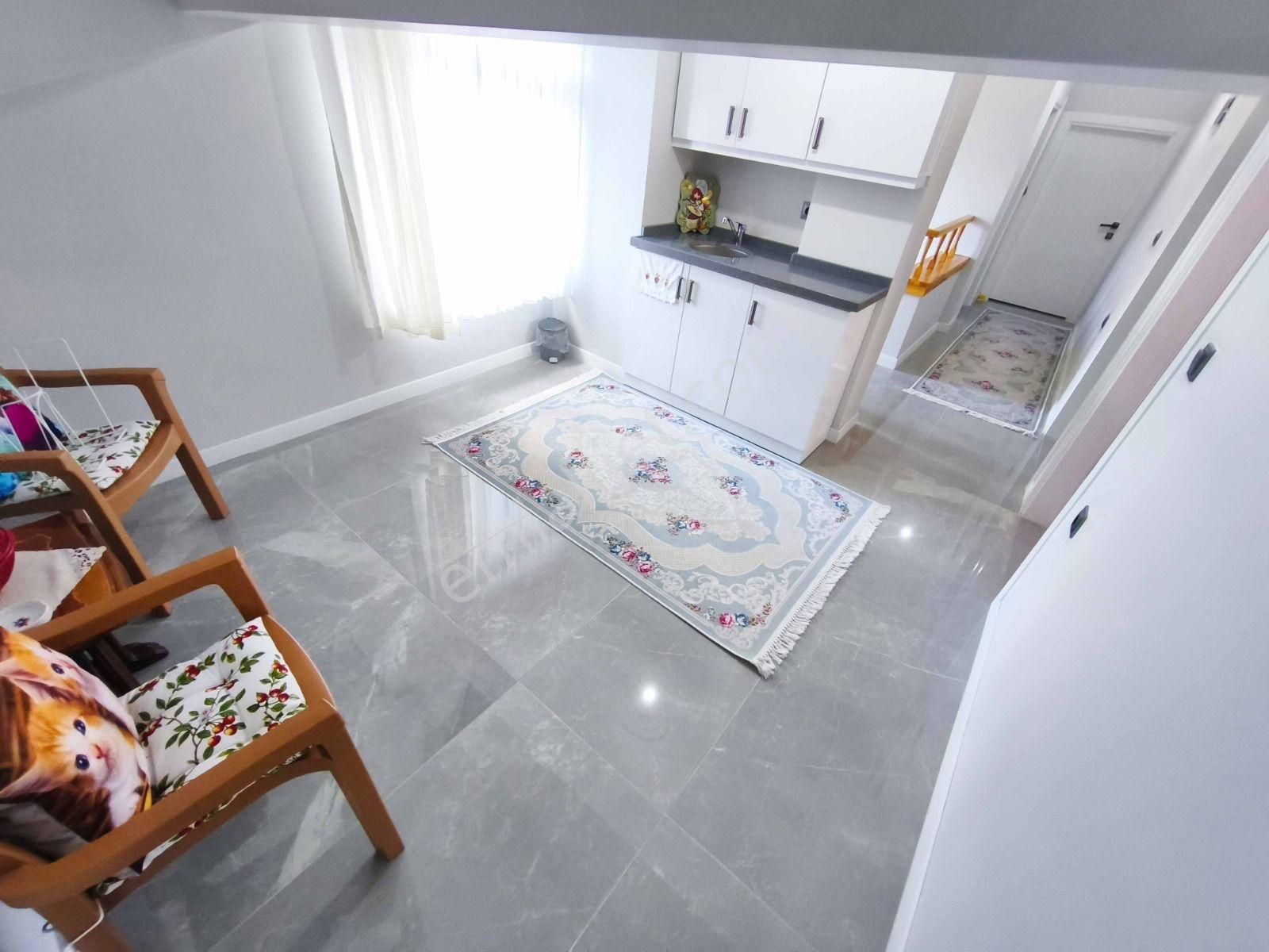 Akçay'da,1262 M2 Arsa İçerisinde 6+2 Prestijli Ve Özel Mülk - Görsel 11