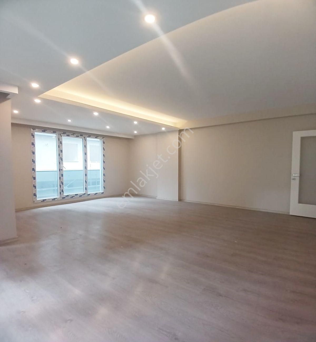 Avcılar Merkezin Göbeğinde 3+1 Ebeveyn Banyolu Sıfır Ara Kat - Görsel 8