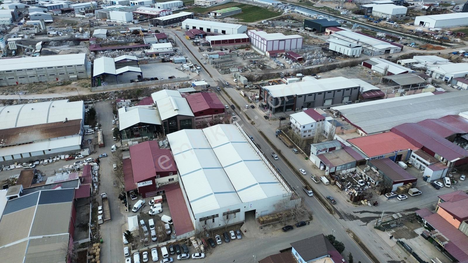 Odun Ambarlarında Kiralık 2500m² İş Yeri - Görsel 11
