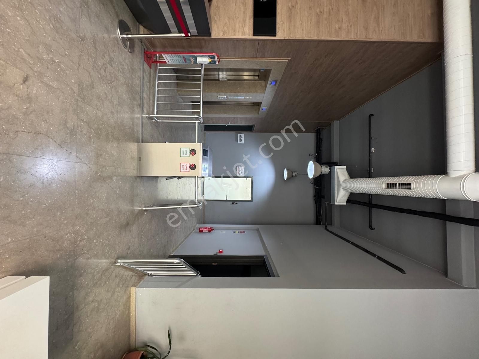 Maltepe Aydın Evlerde Prestijli Plaza Da Satılık Ofis Katı - Görsel 12