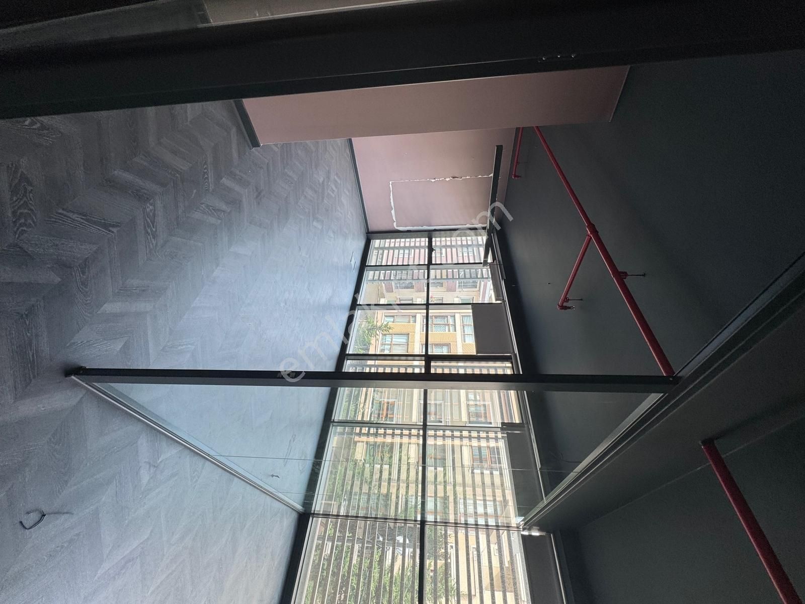 Maltepe Aydın Evlerde Prestijli Plaza Da Satılık Ofis Katı - Görsel 8