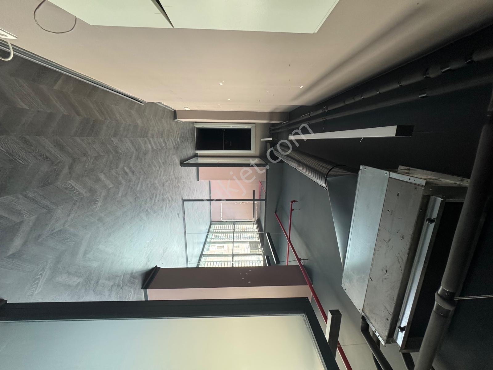 Maltepe Aydın Evlerde Prestijli Plaza Da Satılık Ofis Katı - Görsel 16