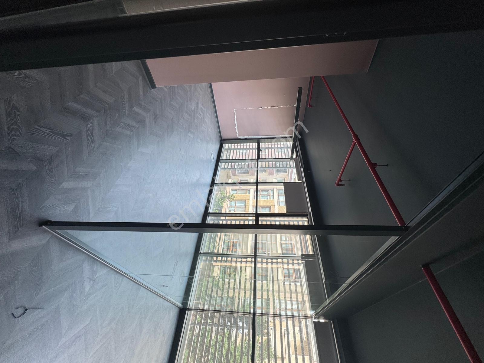 Maltepe Aydın Evlerde Prestijli Plaza Da Satılık Ofis Katı - Görsel 9