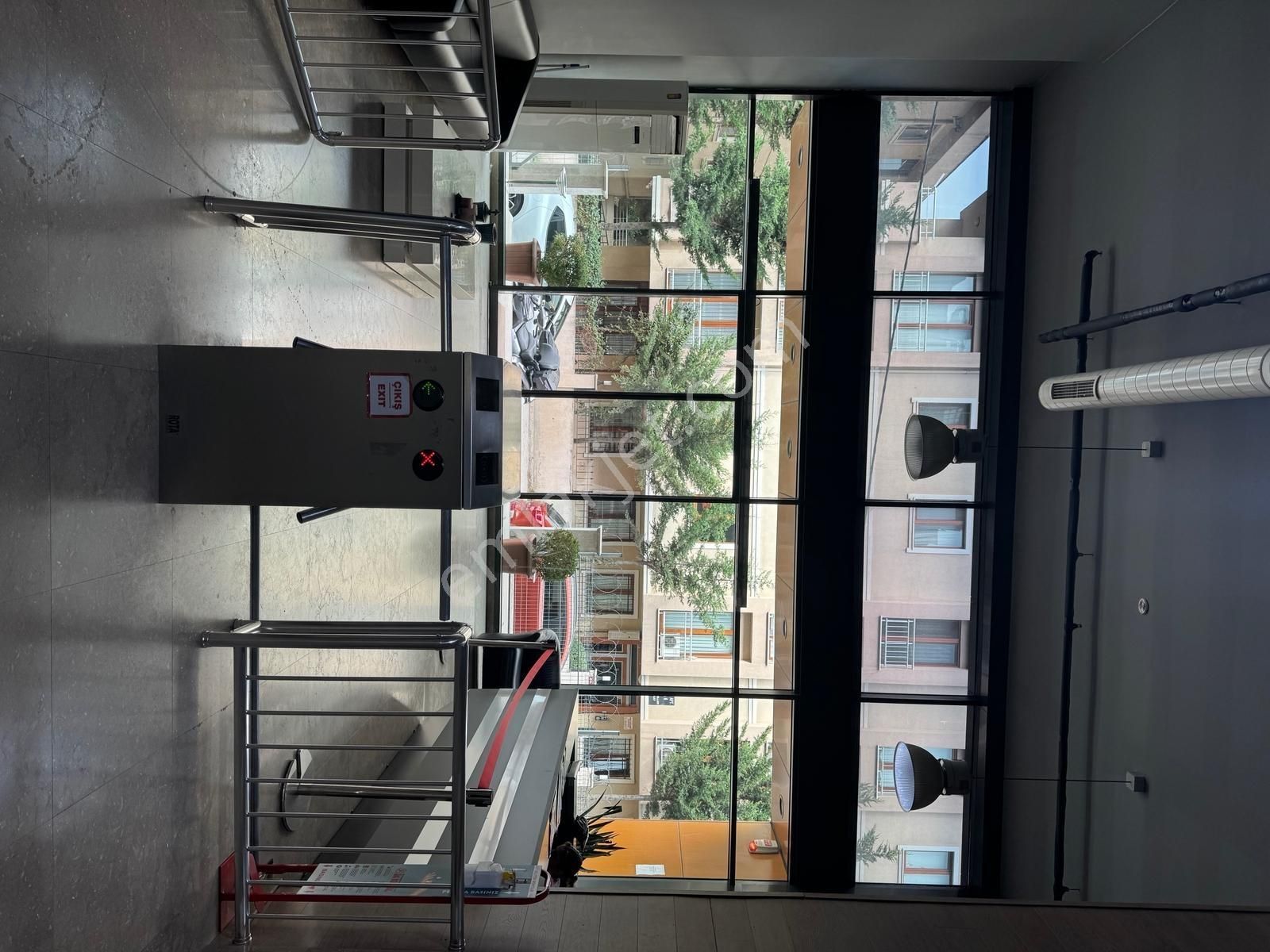 Maltepe Aydın Evlerde Prestijli Plaza Da Satılık Ofis Katı - Görsel 3