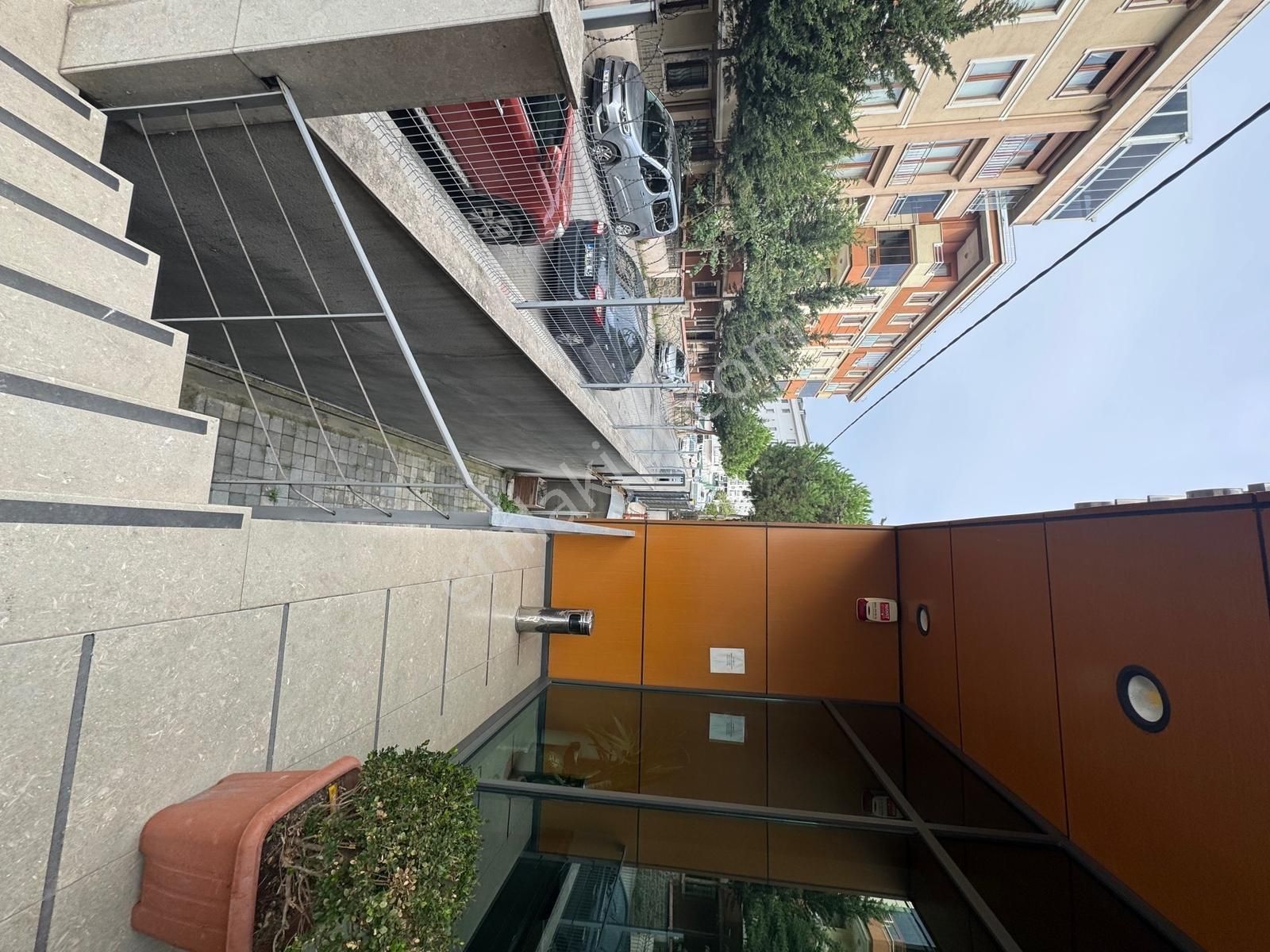 Maltepe Aydın Evlerde Prestijli Plaza Da Satılık Ofis Katı - Görsel 2