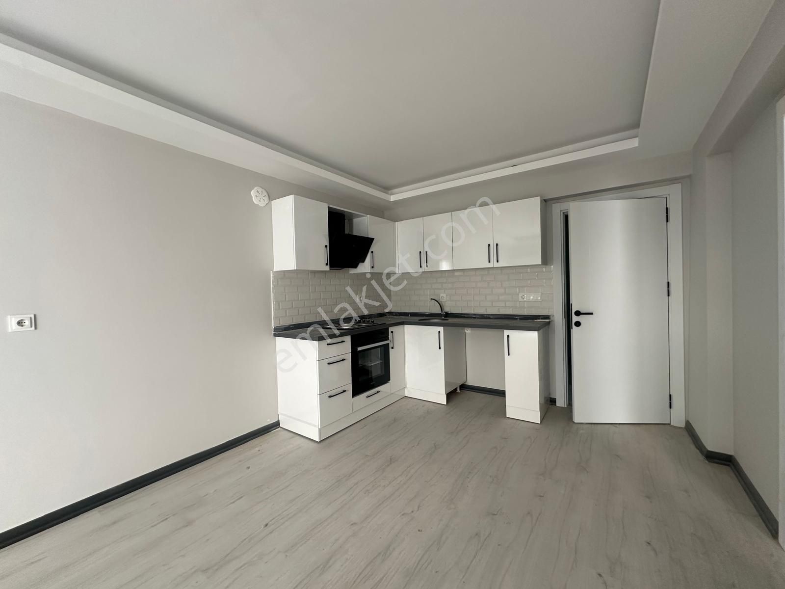 Tuğra'dan Muhittin Mah.site İçi Kapalı Havuz 1+1arakat Kiralık - Görsel 4