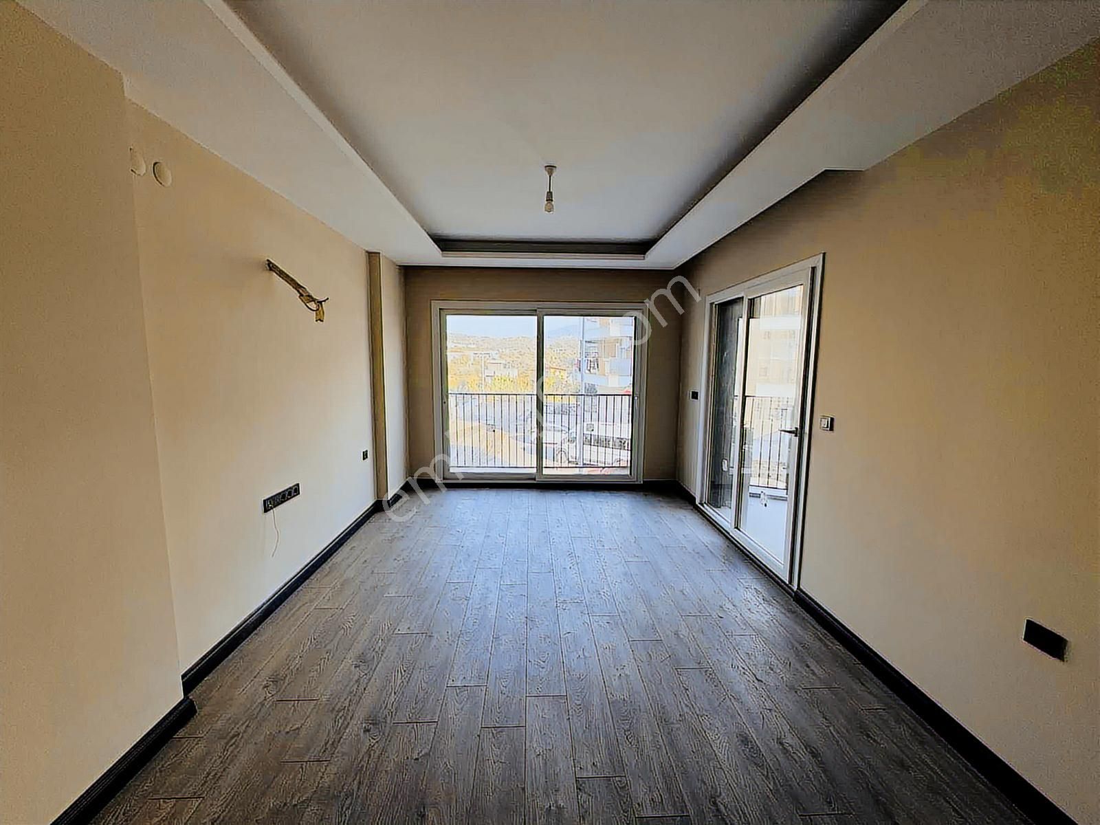 Davutlar'da Önü Açık Yerden Isıtmalı Otomatik Panjurlu 2+1 Daire - Görsel 7