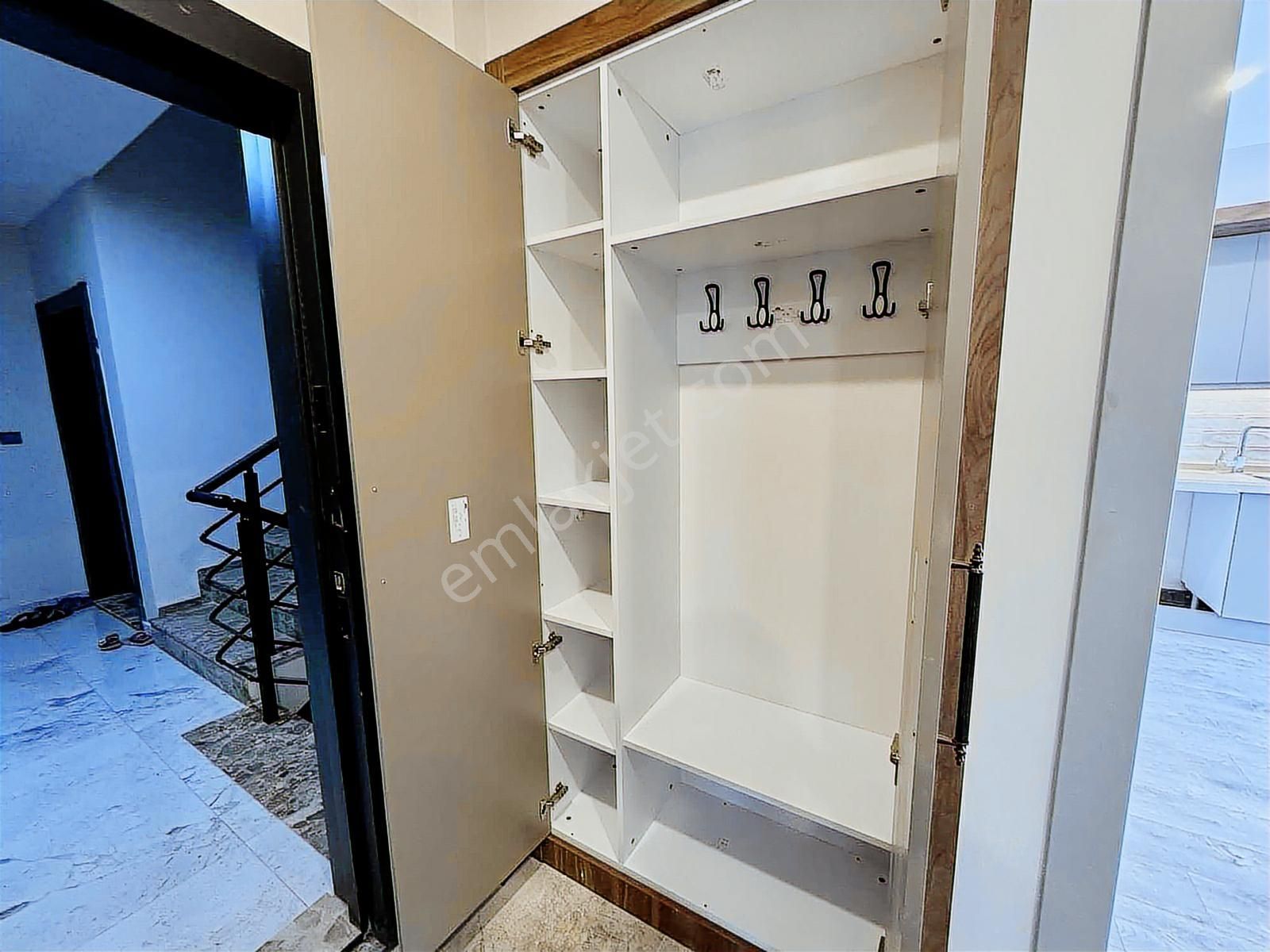 Davutlar'da Önü Açık Yerden Isıtmalı Otomatik Panjurlu 2+1 Daire - Görsel 14