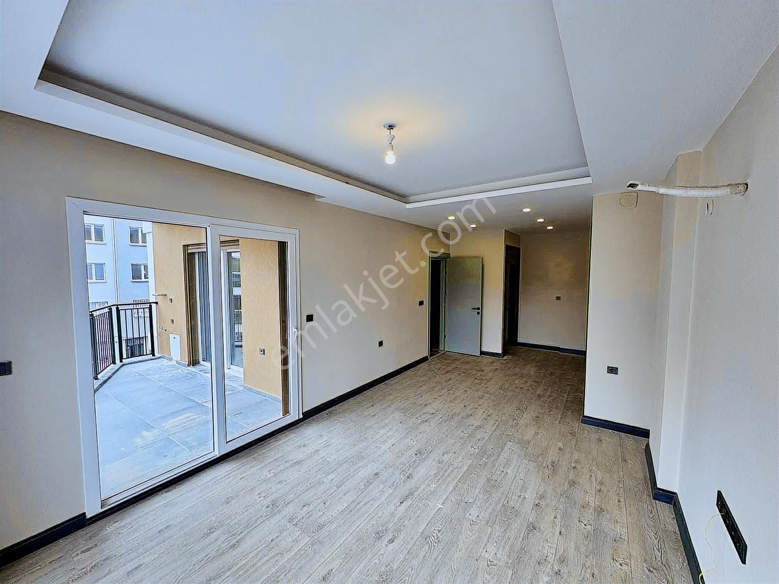 Davutlar'da Önü Açık Yerden Isıtmalı Otomatik Panjurlu 2+1 Daire - Görsel 9