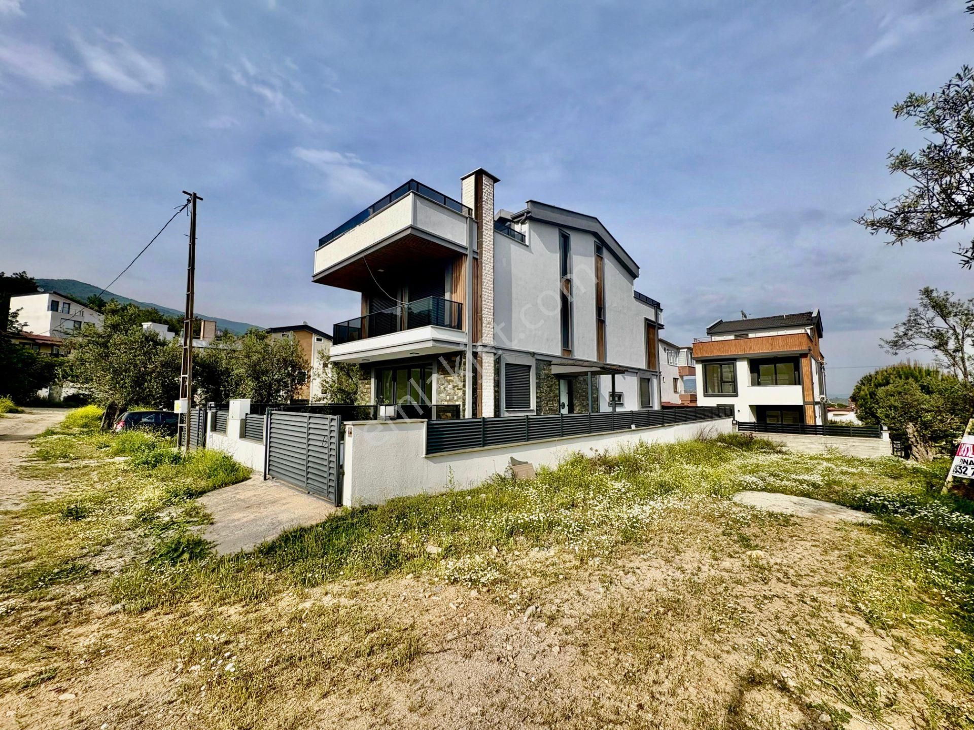 ▓karabuluttan▓güre'de Nefes Kesen Doğa Manzarasıyla Lüx Satılık Villa - Görsel 8