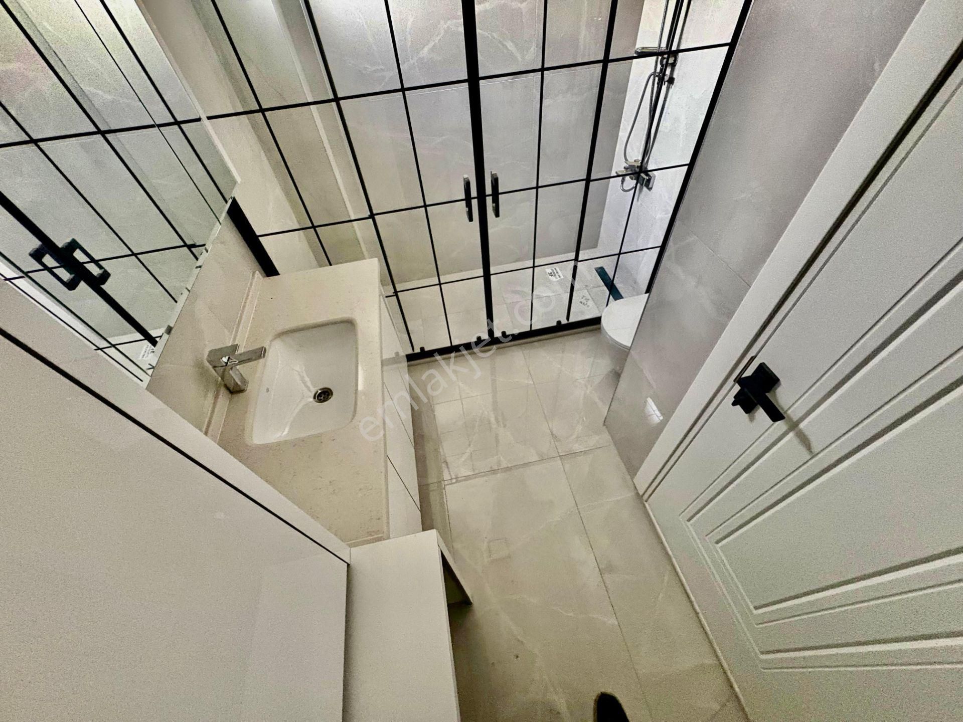 ▓karabuluttan▓güre'de Nefes Kesen Doğa Manzarasıyla Lüx Satılık Villa - Görsel 2