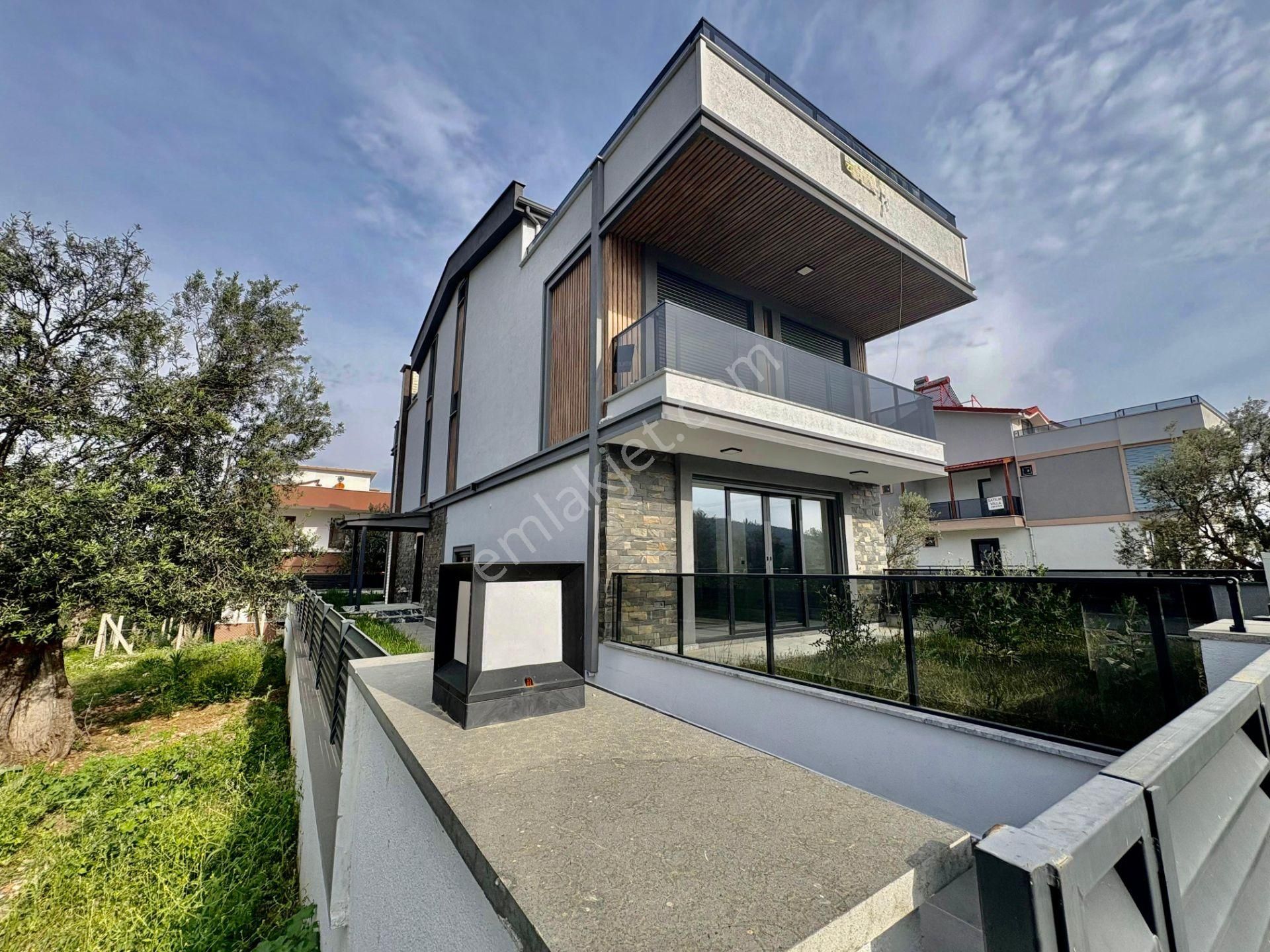 ▓karabuluttan▓güre'de Nefes Kesen Doğa Manzarasıyla Lüx Satılık Villa - Görsel 29